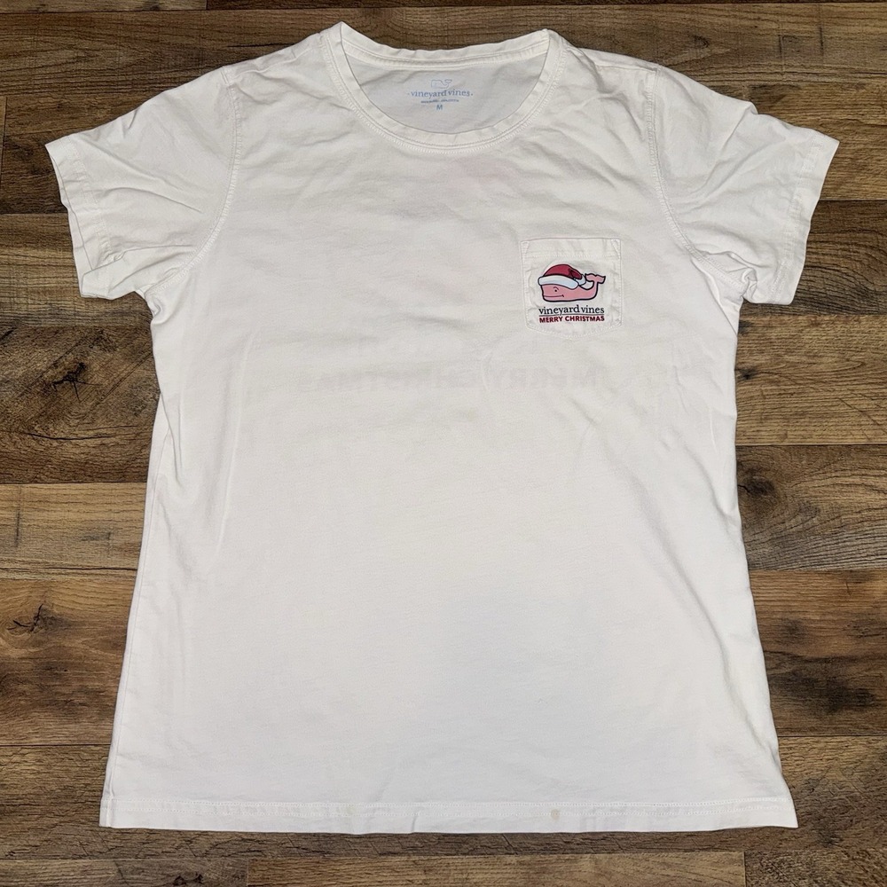 Vineyard Vines Womens T-Shirt Med Christmas Pocket Short Sleeve Santa Hat